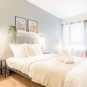 lille-centre-beautiful-fully-equipped-and-bright-t2-2p.lillehotels.org/